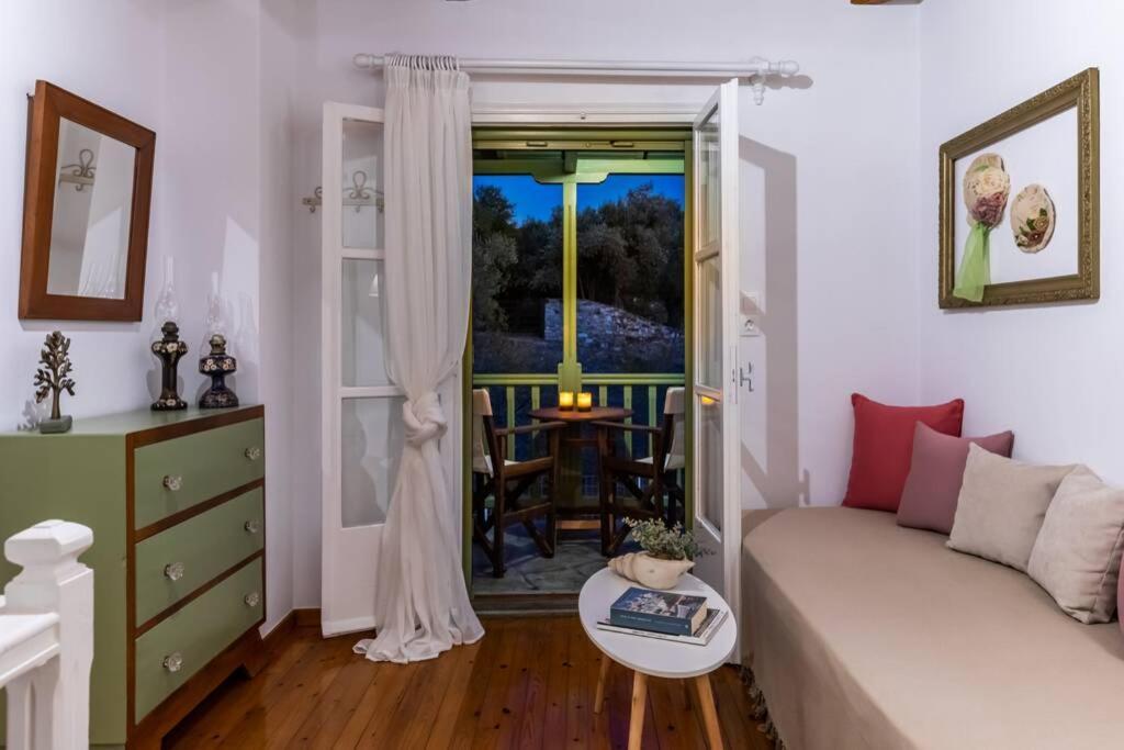 Nina-Myrtia Countryside House Skopelos Ditropo Екстер'єр фото