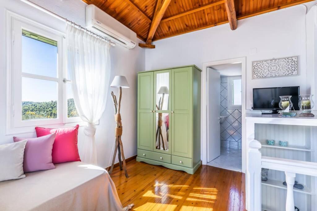 Nina-Myrtia Countryside House Skopelos Ditropo Екстер'єр фото